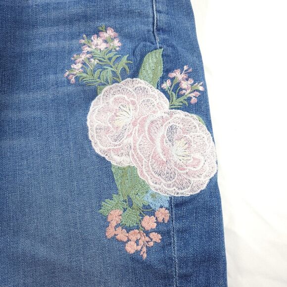 7 For All Mankind Casual Button Fly Medium Wash Jeans Womens Size 30 Blue - Picture 8 of 9